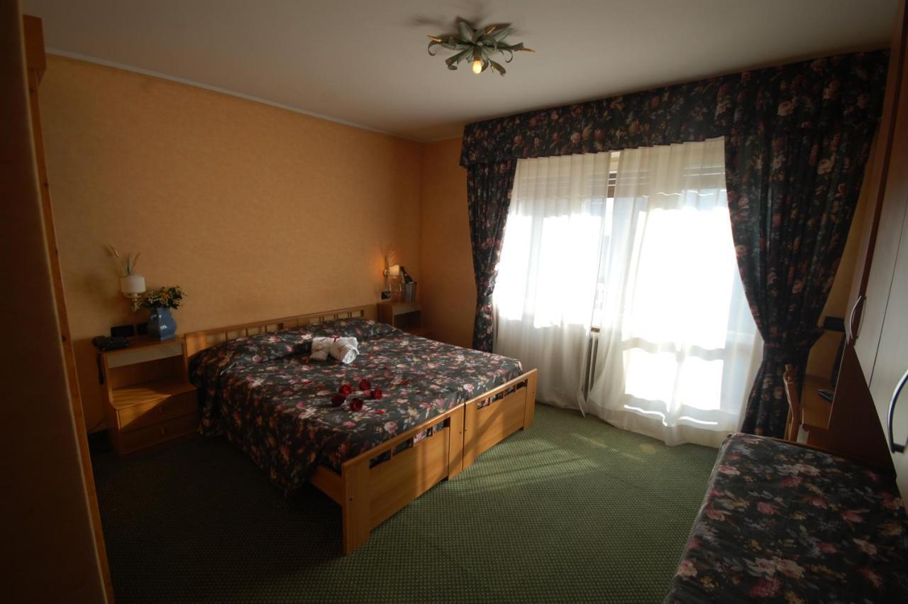 Chalet Fiocco Di Neve Pinzolo Zewnętrze zdjęcie