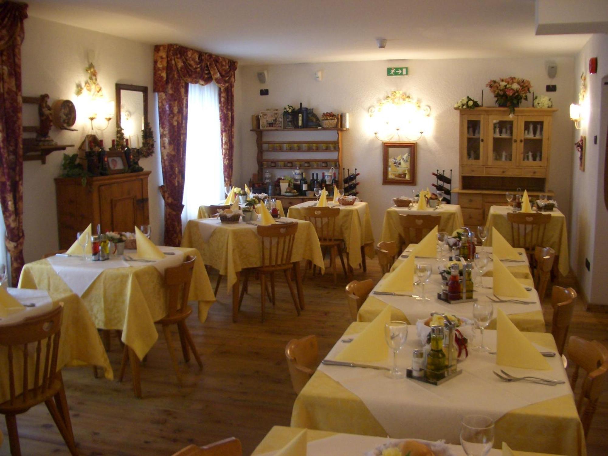 Chalet Fiocco Di Neve Pinzolo Zewnętrze zdjęcie